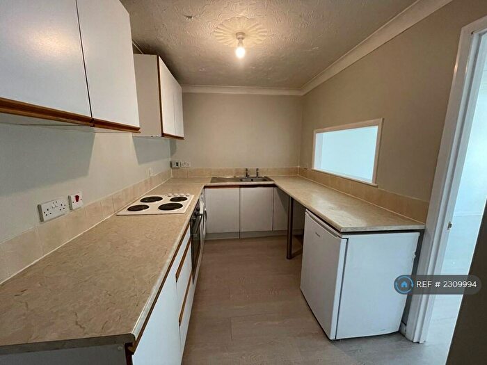1 Bedroom Flat To Rent In Stour Road, Harwich, CO12