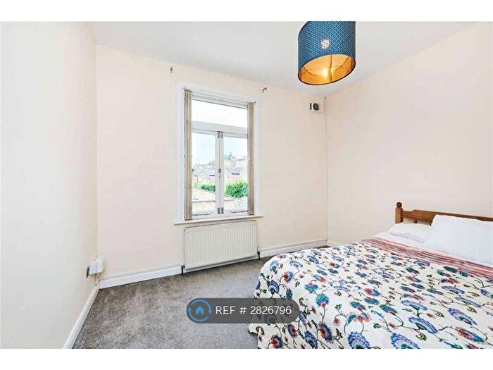 2 Bedroom Flat To Rent In Wandsworth Bridge Road, London, SW6