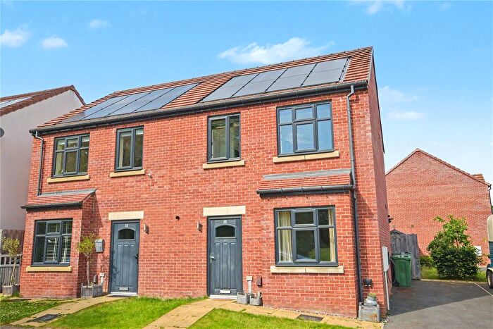 3 Bedroom Semi-detached House For Sale In Parkview Place, West Park, Leeds, West Yorkshire, LS16