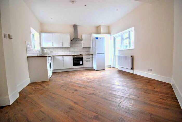 4 Bedroom End Of Terrace House To Rent In Southdown Villas, St. Ann's Road, Harringay, London, N15