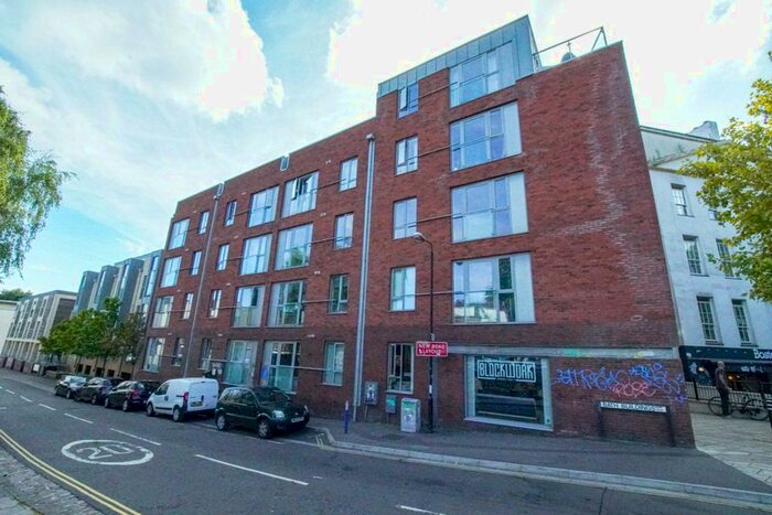 2 Bedroom Flat To Rent In Armidale Place, Montpelier, Bristol, BS6