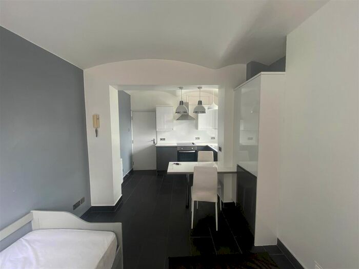 Studio To Rent In Windsor Court, Windsor Street, Brighton, BN1