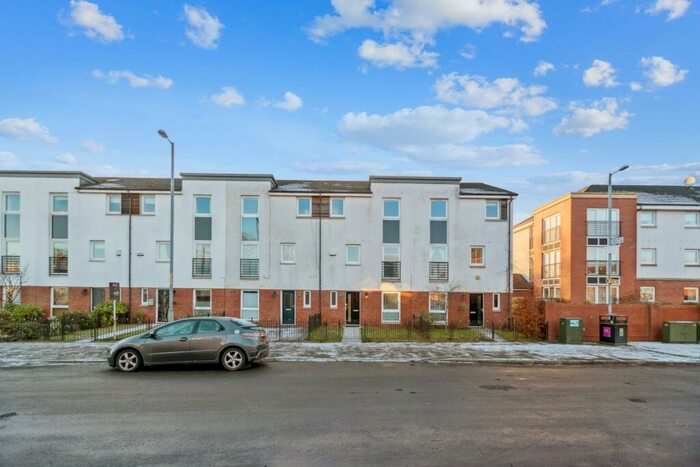 4 Bedroom Terraced House To Rent In Craigend Court, Anniesland, Glasgow, G13