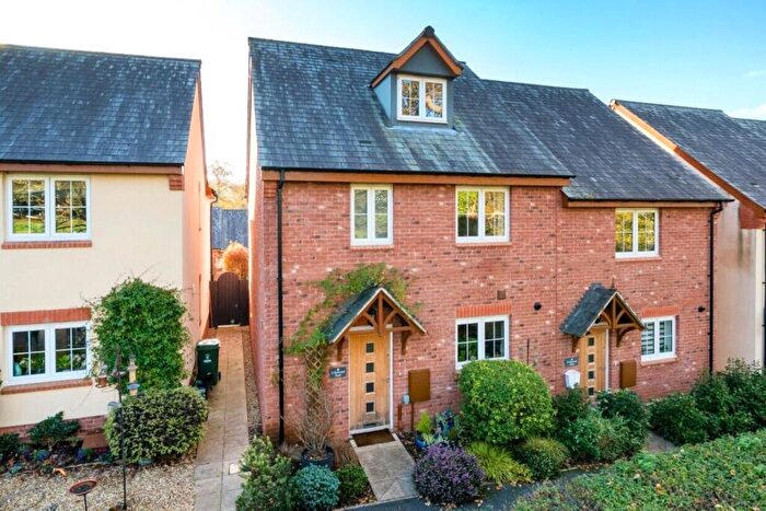 4 Bedroom Semi-Detached House For Sale In Clyst St. George, Exeter, EX3