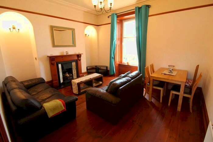 2 Bedroom Flat To Rent In Watson Street, First Floor, AB25