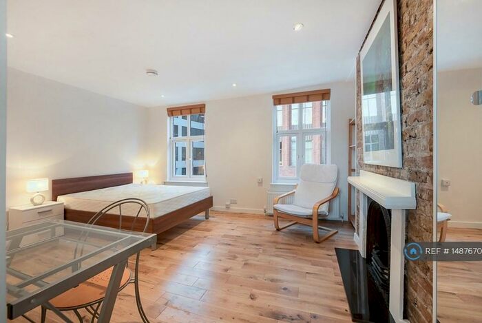 Studio To Rent In Leman Street, London, E1
