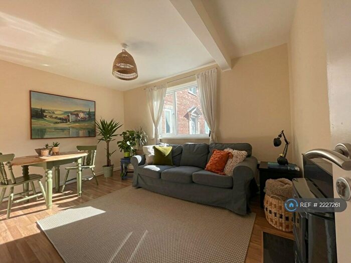 3 Bedroom Terraced House To Rent In North Drive, Birmingham, B5