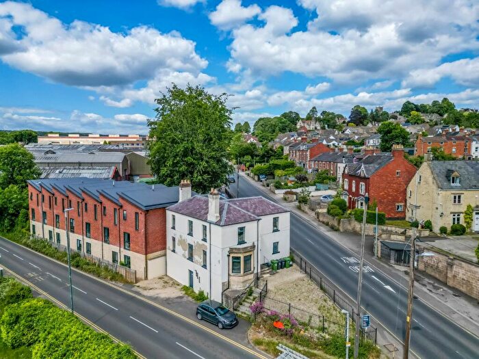 1 Bedroom Apartment For Sale In Bath Road, Stroud, Gloucestershire, GL5