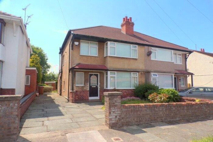 3 Bedroom Property To Rent In Queensbury Avenue, Wirral, CH62