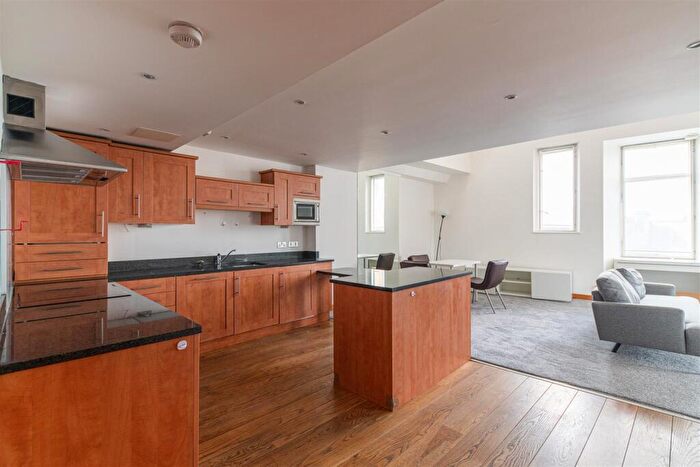 2 Bedroom Apartment To Rent In Murton House, Grainger Street, NE1