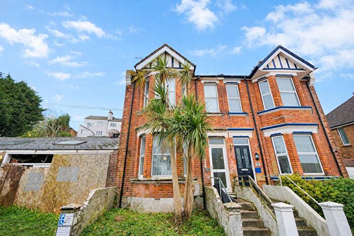 3 Bedroom Terraced House For Sale In Beaconsfield Road, Hastings, TN34