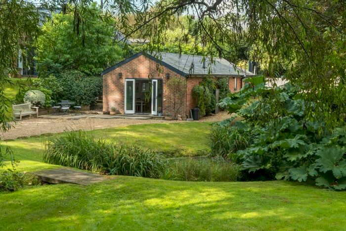 2 Bedroom Detached Bungalow To Rent In Main Road, Horringford, PO30