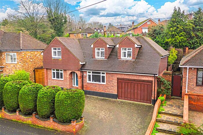 4 Bedroom Detached House For Sale In Rucklers Lane, Kings Langley, Hertfordshire, WD4