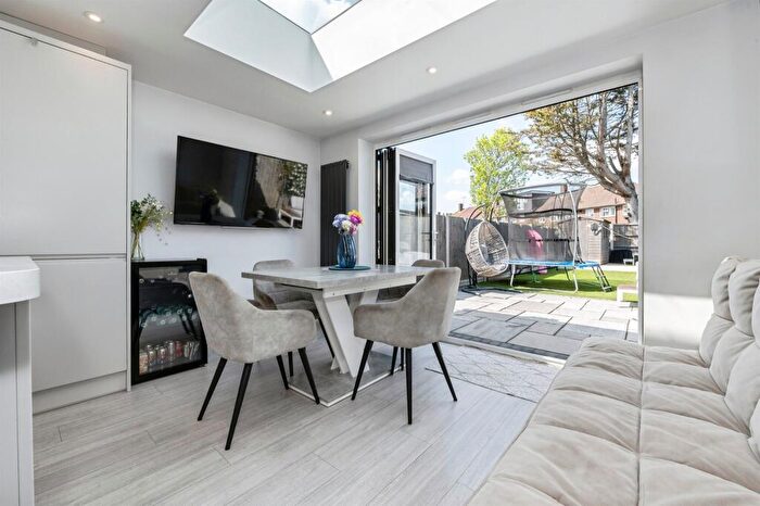 3 Bedroom Terraced House For Sale In Stifford Road, South Ockendon, RM15