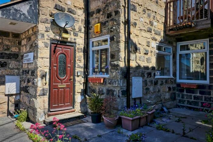 1 Bedroom Property To Rent In Quarry Cottages, Horsforth, LS18