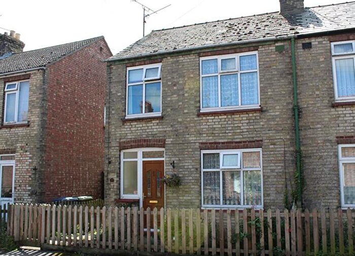 3 Bedroom Semi Detached House For Sale In Albany Road, Wisbech, PE13