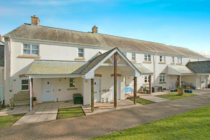 1 Bedroom Flat For Sale In Roseland Parc, Tregony, Truro, Cornwall, TR2