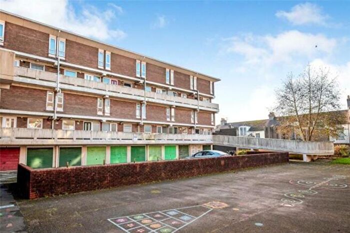 3 Bedroom Maisonette To Rent In Claremont Street, City Centre, Plymouth, PL1