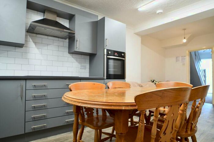 5 Bedroom Terraced House To Rent In Goodwood Way, Brighton, BN2