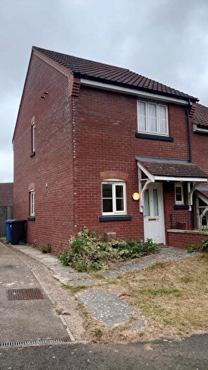 2 Bedroom Semi-Detached House To Rent In Tolye Road, Norwich, NR5