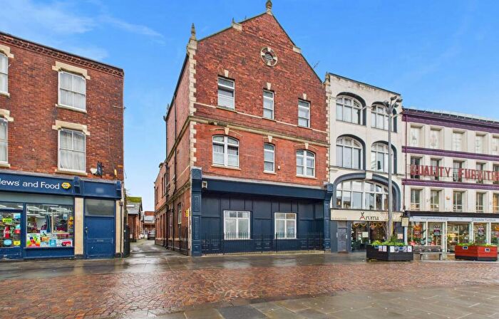 1 Bedroom Apartment To Rent In Chelsea Court, Gloucester, GL1