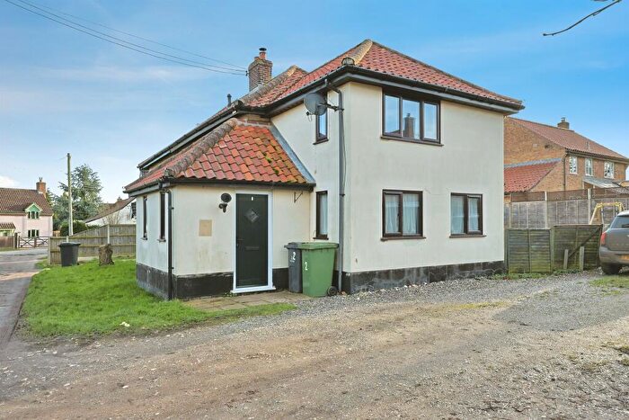 2 Bedroom Semi Detached House For Sale In Coburg Lane, Saham Hills, Thetford, IP25