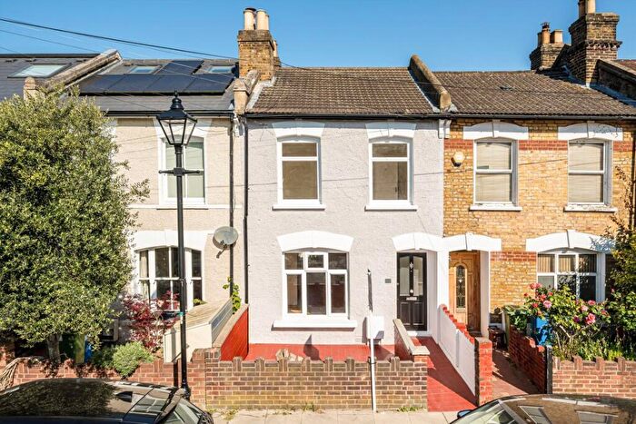 3 Bedroom Terraced House For Sale In Machell Road, Peckham, SE15