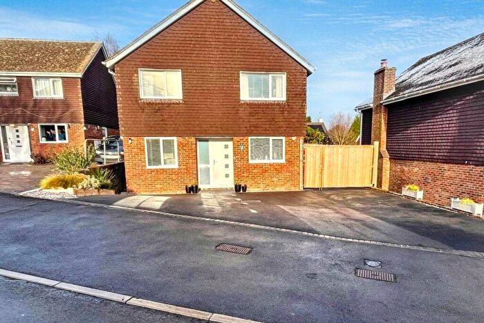 4 Bedroom Detached House For Sale In Kings Worthy, SO23