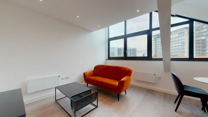 1 Bedroom Flat To Rent In Riverbank Way, Brentford, TW8