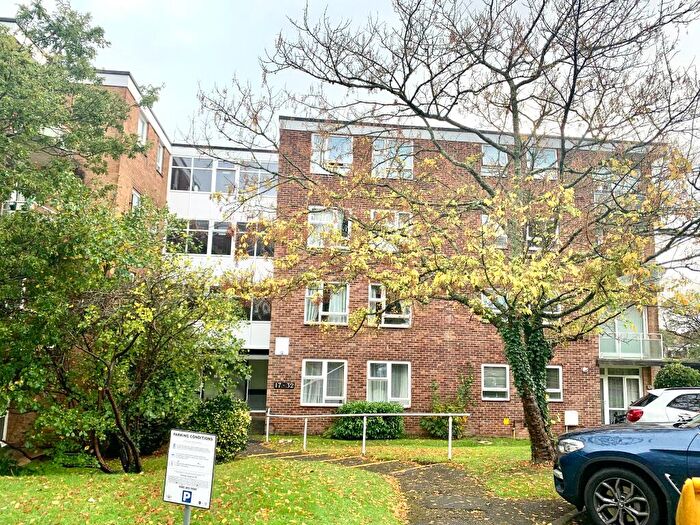 2 Bedroom Apartment To Rent In Close To General, SO16