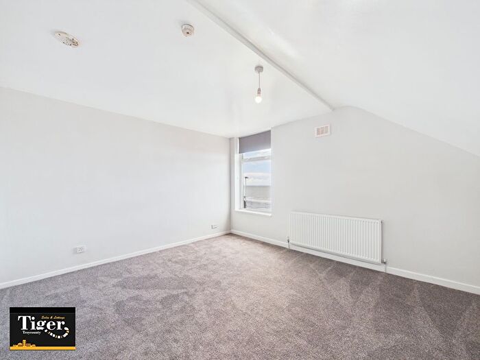 2 Bedroom Flat To Rent In The Promenade, Blackpool, FY1