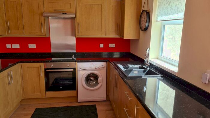 3 Bedroom Terraced House To Rent In Bloomfield Road, Bristol, BS4