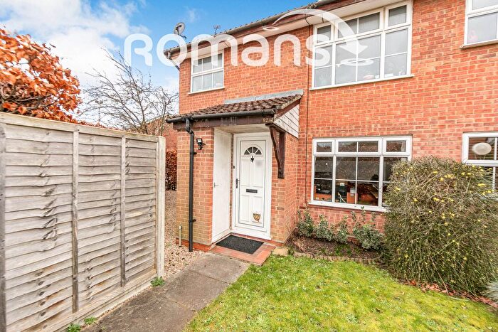 1 Bedroom Flat To Rent In Armstrong Way, Woodley, Reading, RG5