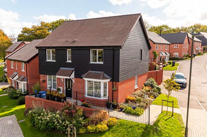 4 Bedroom Detached House For Sale In Rushetts Lane, Crawley Down, RH10