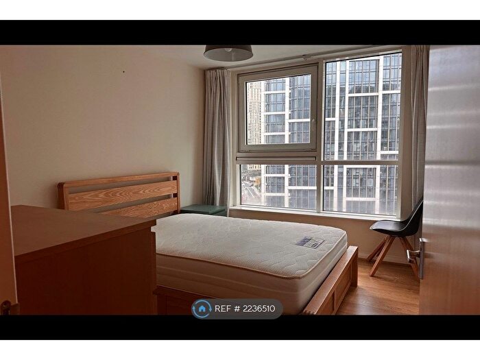 1 Bedroom Flat To Rent In St. George Wharf, London, SW8