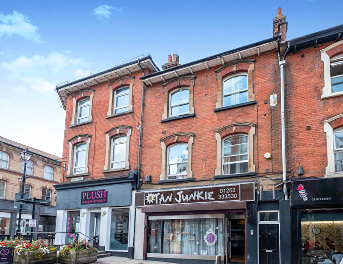 1 Bedroom Flat To Rent In Union Street, Aldershot, GU11