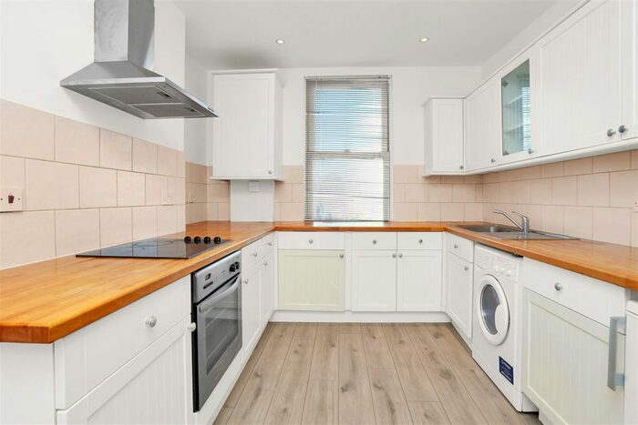 1 Bedroom Flat To Rent In Chiswick High Road, London, W4