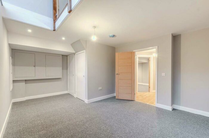 2 Bedroom Flat To Rent In Waldram Park Road, Forest Hill, London, SE23