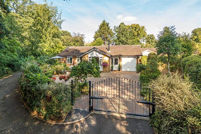 3 Bedroom Detached Bungalow For Sale In The Glebe, Flore, Northamptonshire, NN7