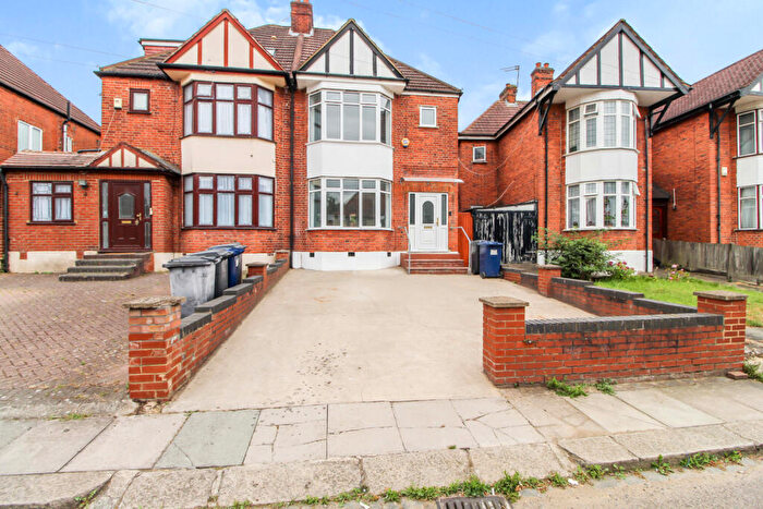 3 Bedroom Semi-Detached House To Rent In Beaulieu Close, Colindale, London, NW9