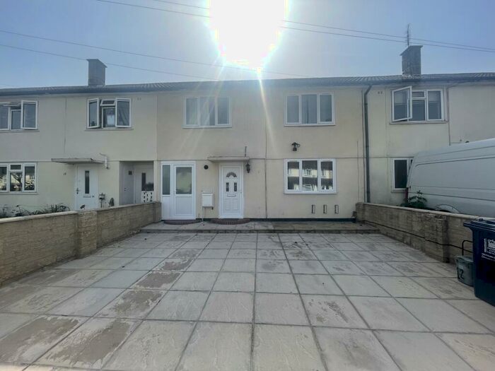 6 Bedroom House To Rent In Masons Road, Headington, Oxford, OX3