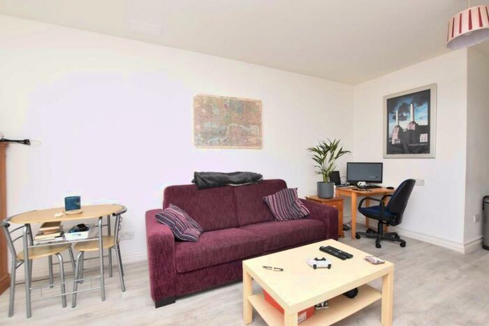 1 Bedroom Apartment To Rent In St Johns Lane, Bedminster, Bristol, BS3
