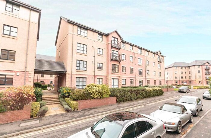 2 Bedroom Flat To Rent In Russell Gardens, Edinburgh, EH12