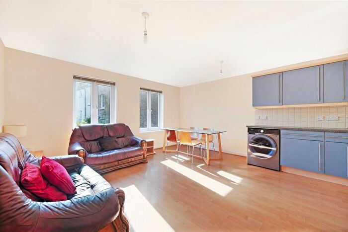 2 Bedroom Flat To Rent In Latvia Court, - Macleod Street, SE17