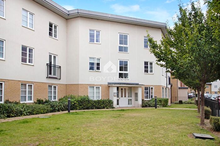 2 Bedroom Apartment For Sale In Carrington Park Silver End, CM8
