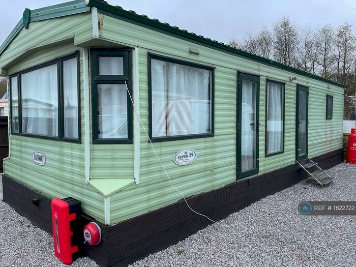 2 Bedroom Detached House To Rent In Dun Roamin Park, Whitfield, Brackley, NN13