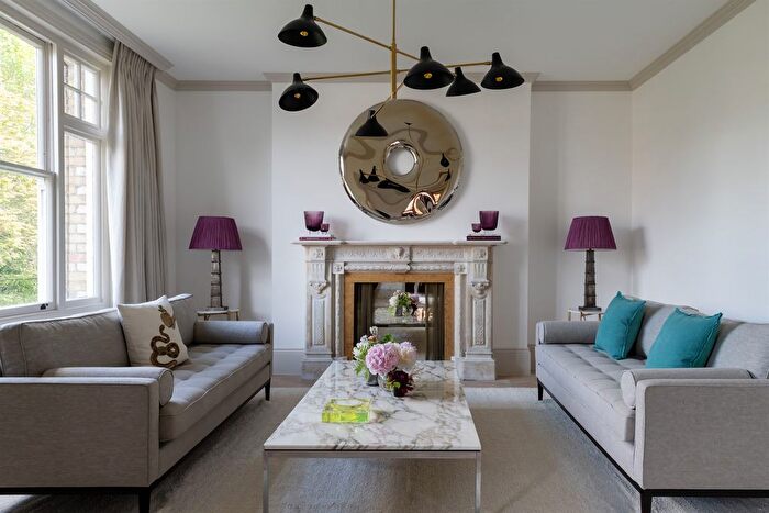 2 Bedroom Flat To Rent In Elm Park Gardens, Chelsea, SW10