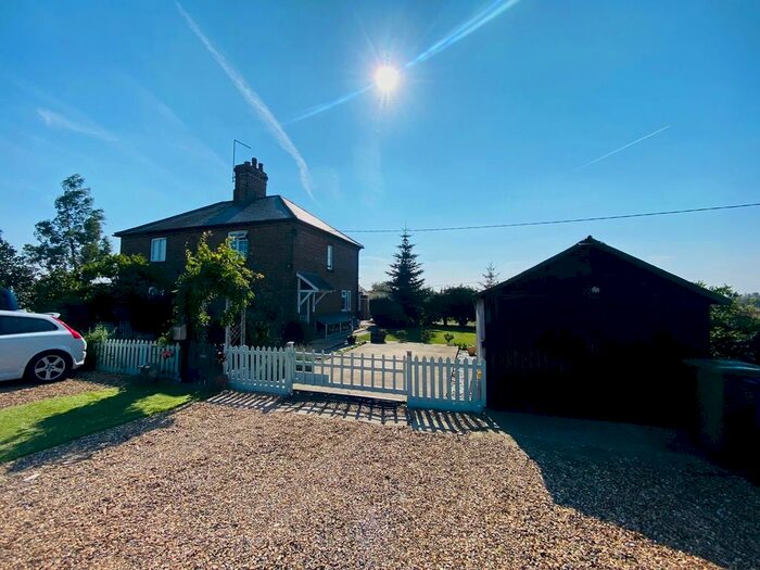 3 Bedroom Property For Sale In Cooks Lane, Sawtry, Huntingdon, PE28