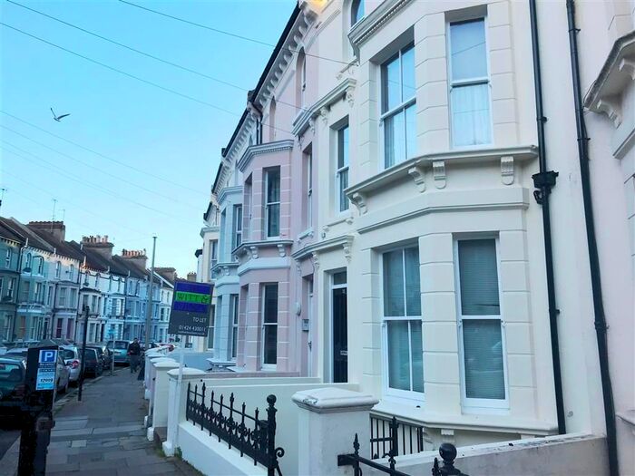 1 Bedroom Flat To Rent In Cambridge Gardens, Hastings, TN34