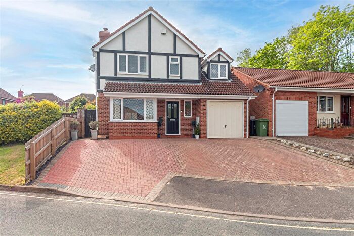 4 Bedroom Detached House For Sale In Viewfields, Worcester, WR5
